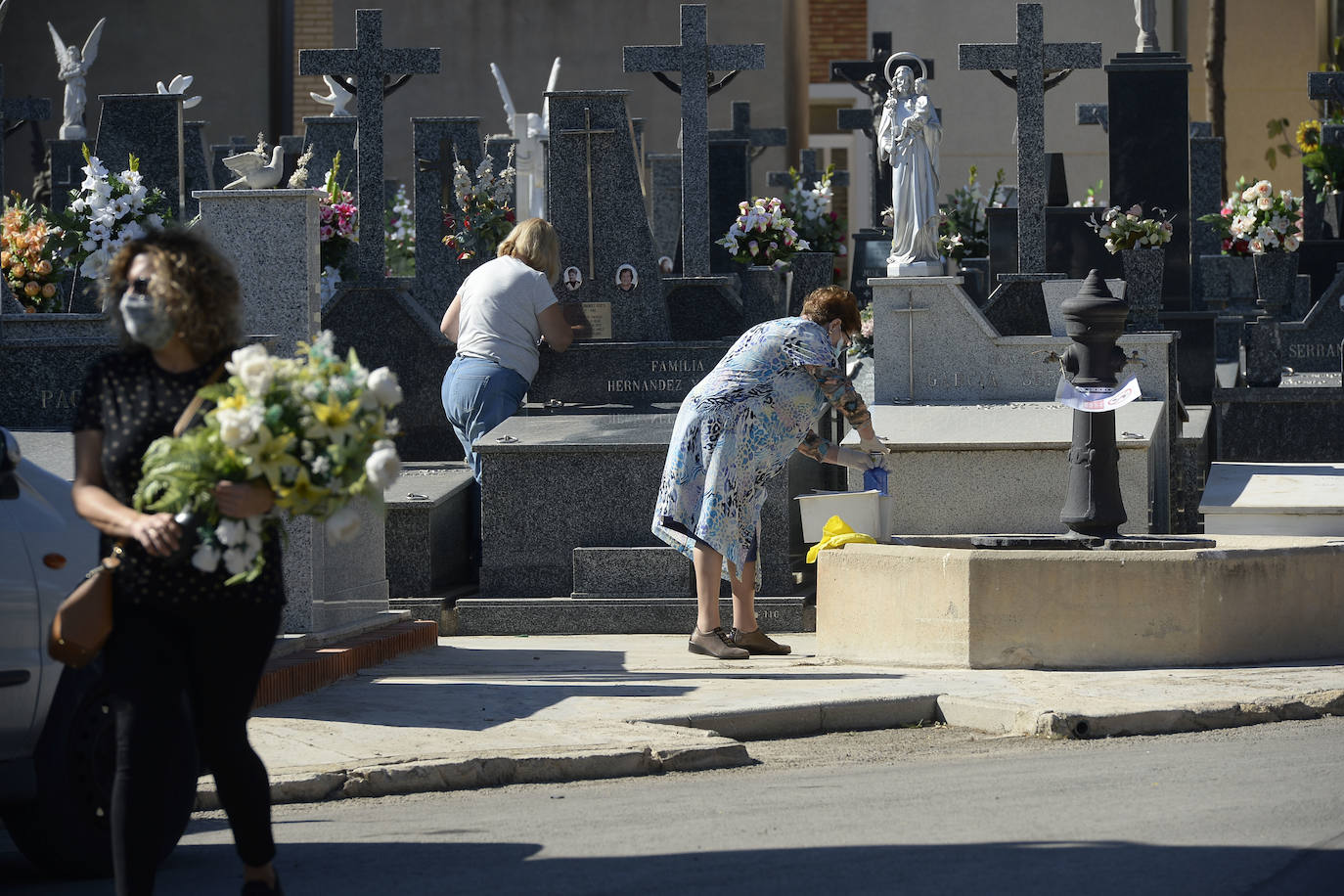 Fotos: Un circuito de entrada y salida evitará que los visitantesse agolpen en el cementerio Nuestro Padre Jesús de Murcia