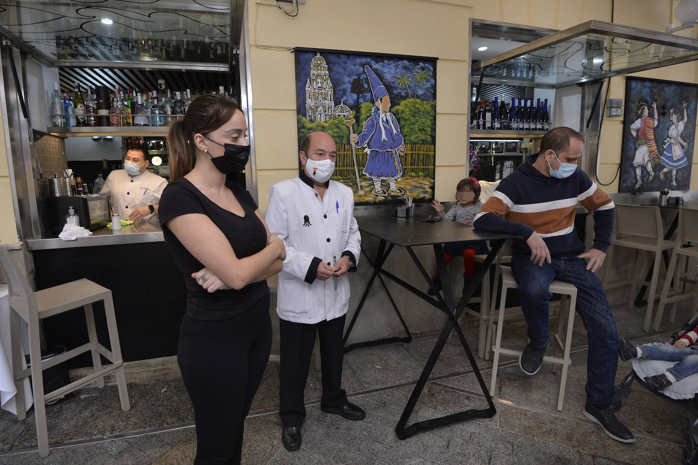 Fotos: Los bares de Murcia, tras el cierre decretado por Salud a partir de este sábado