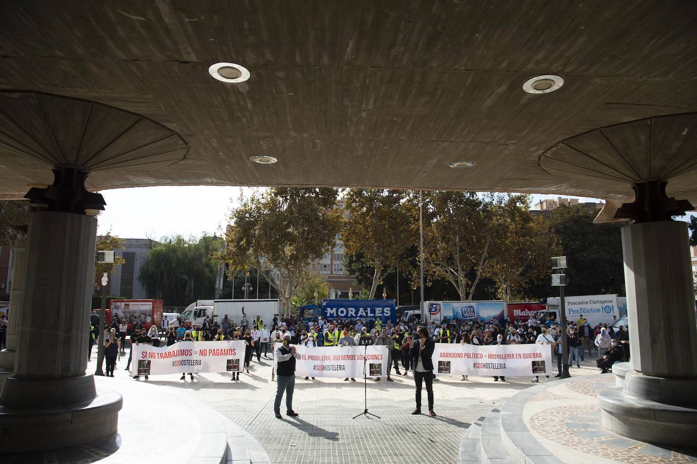 Fotos: Manifestación de hosteleros por las calles de Cartagena hasta la Asamblea Regional
