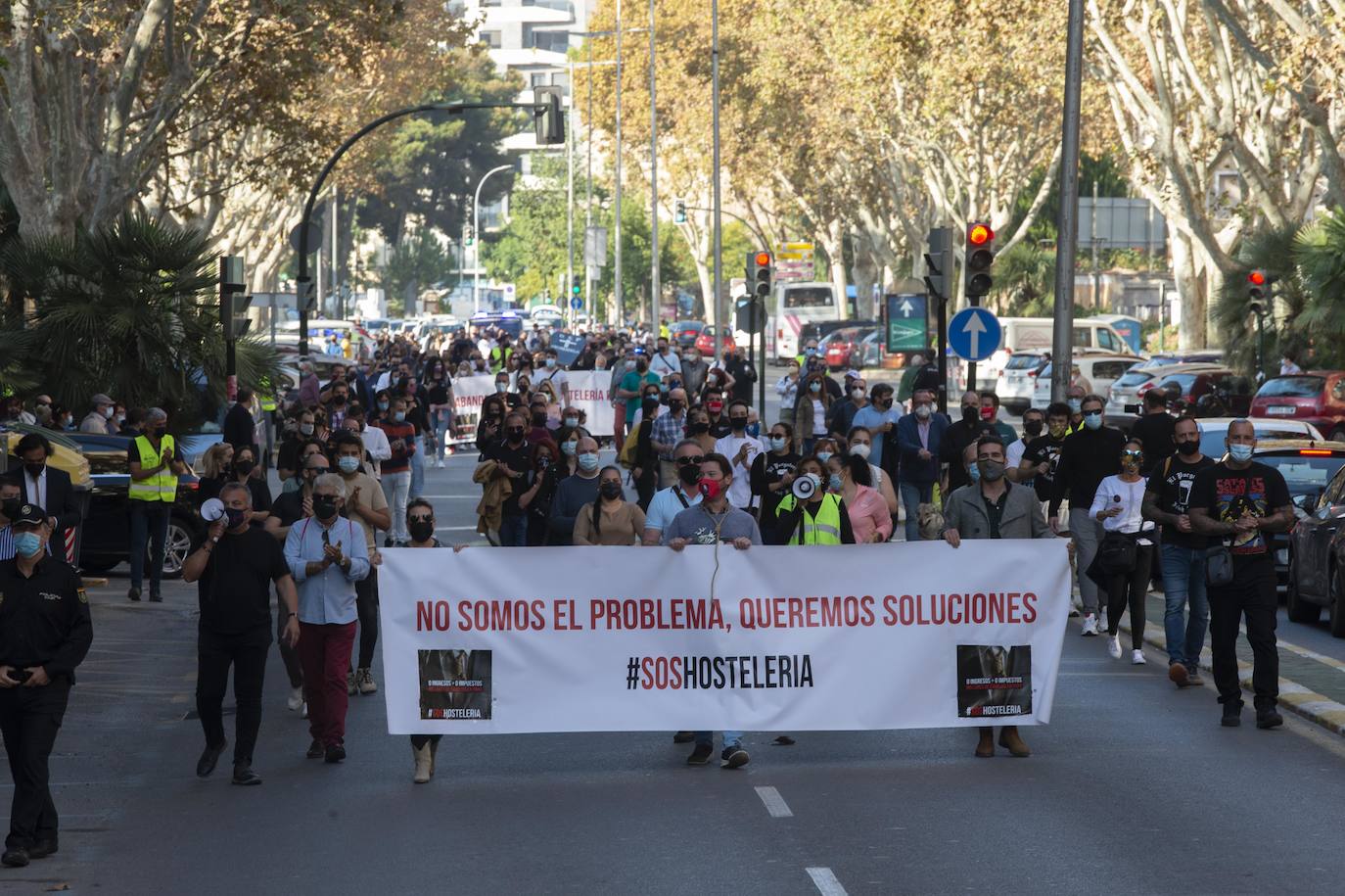 Fotos: Manifestación de hosteleros por las calles de Cartagena hasta la Asamblea Regional