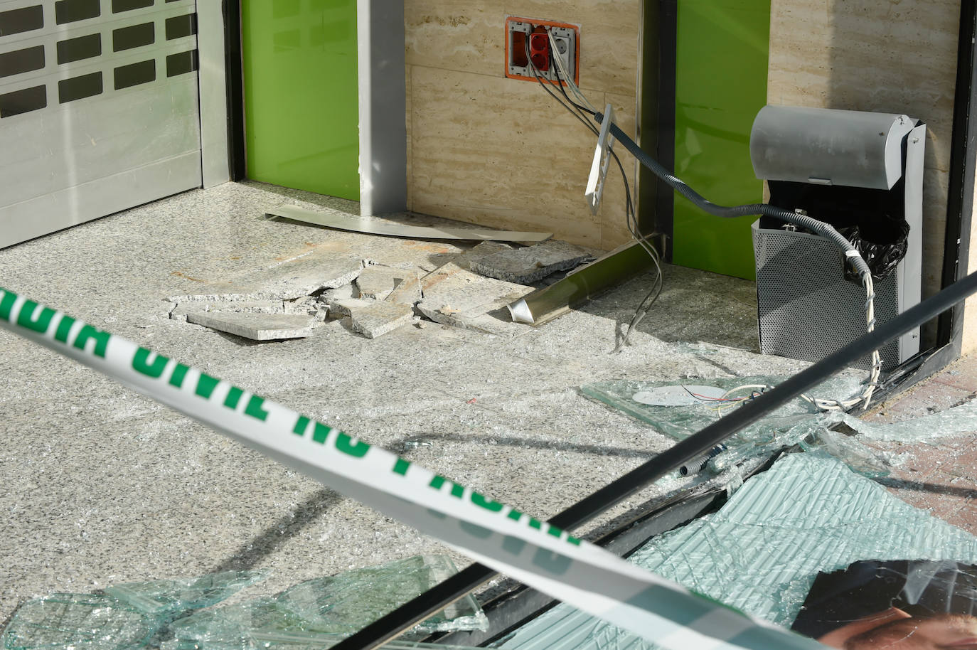 Fotos: Las imágenes del robo del cajero de Zeneta