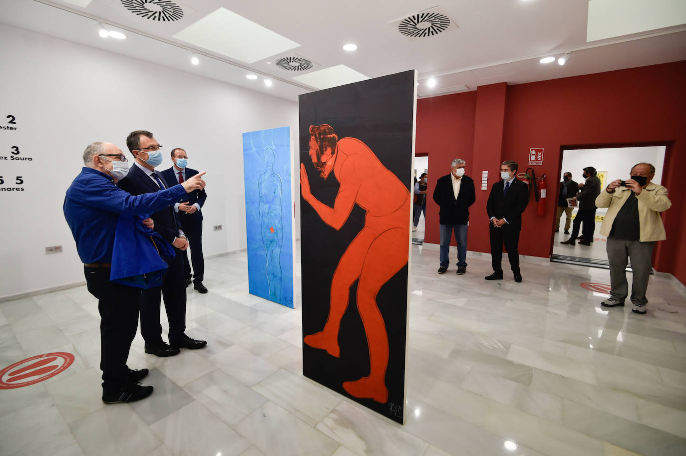 Inauguración de la exposición 1952-1955 en la planta baja de la Casa Consistorial de Murcia, la llamada Sala de La Glorieta