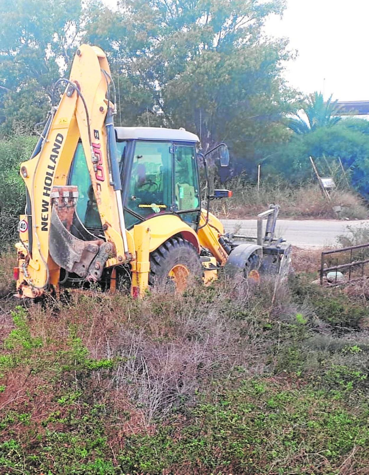 La CHS repara la tubería del Albujón