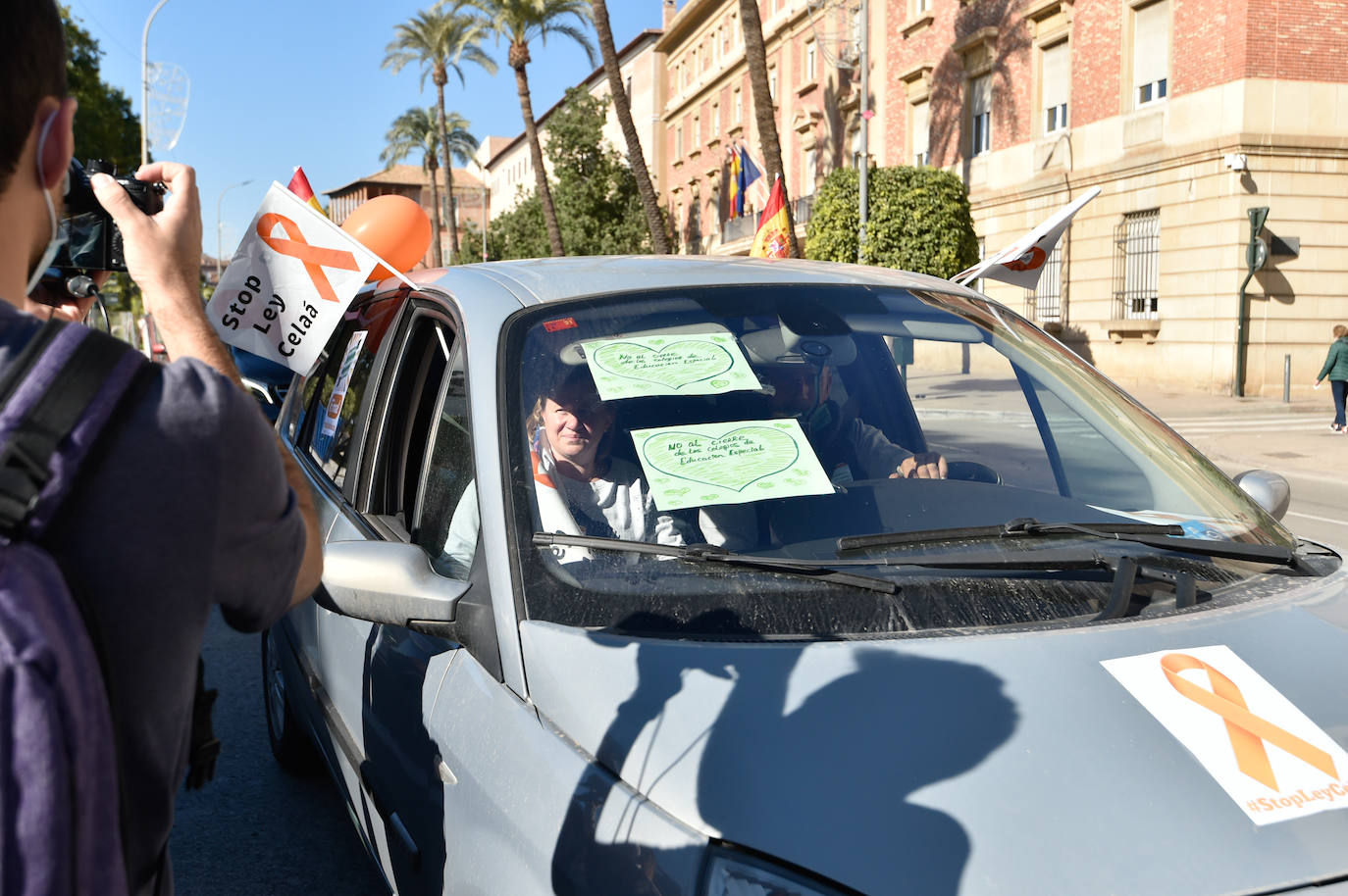 Fotos: La &#039;marea naranja&#039; recorre el centro de Murcia contra la &#039;ley Celaá&#039;