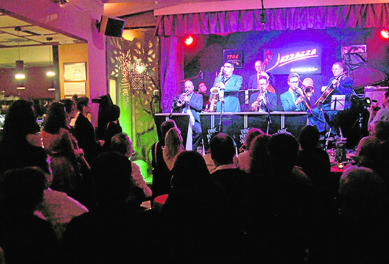 Imagen de un concierto realizado en el club Jazzazza. 