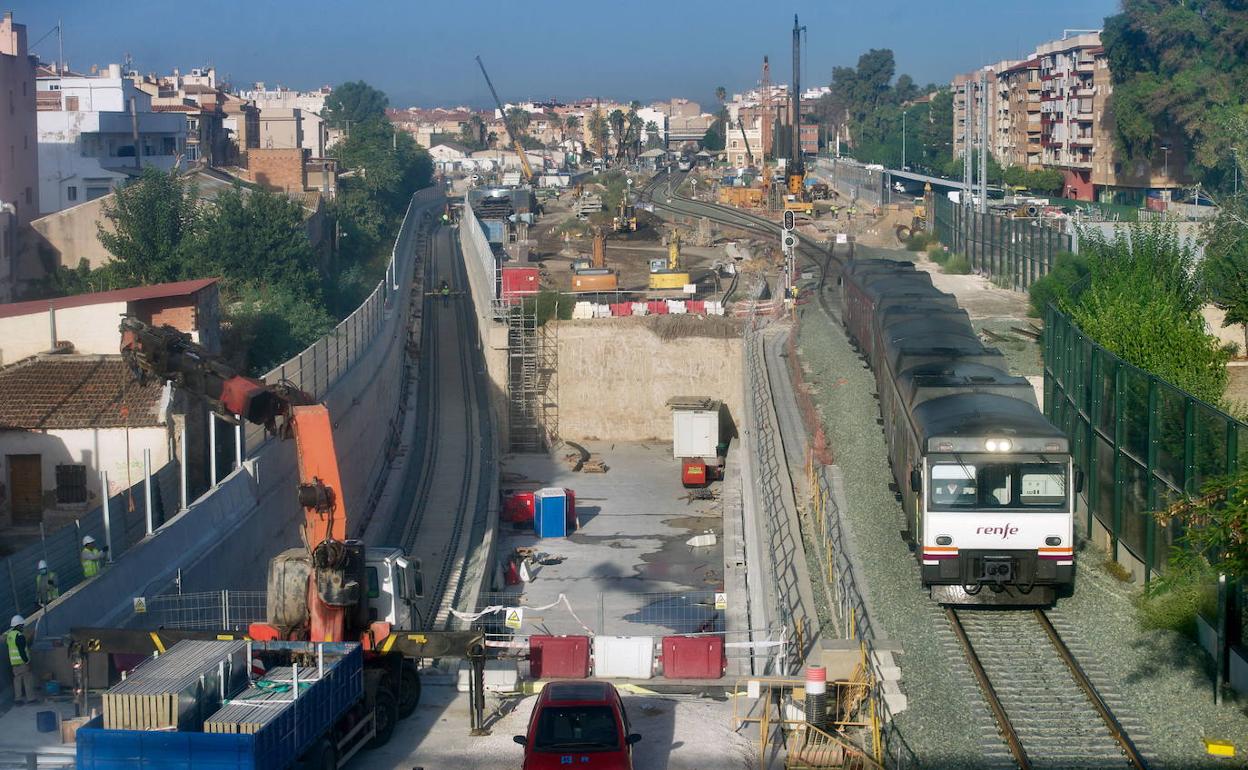 Instalacion de la vias del Soterramiento de AVE en la Estacion de El Carmen de Murcia, en una imagen de archivo.