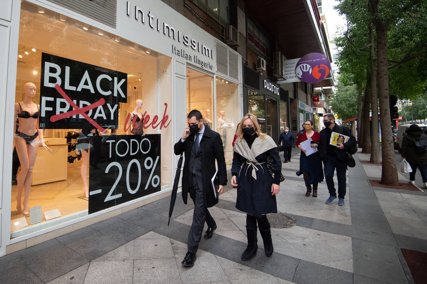 Fotos: Viernes negro en las tiendas de Murcia y Cartagena