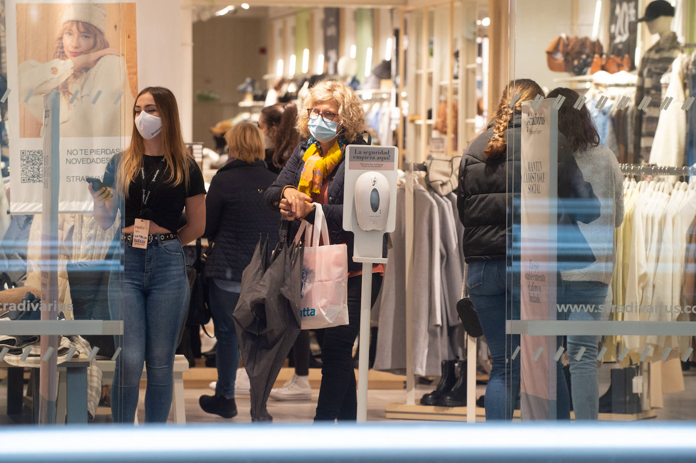 Fotos: Viernes negro en las tiendas de Murcia y Cartagena