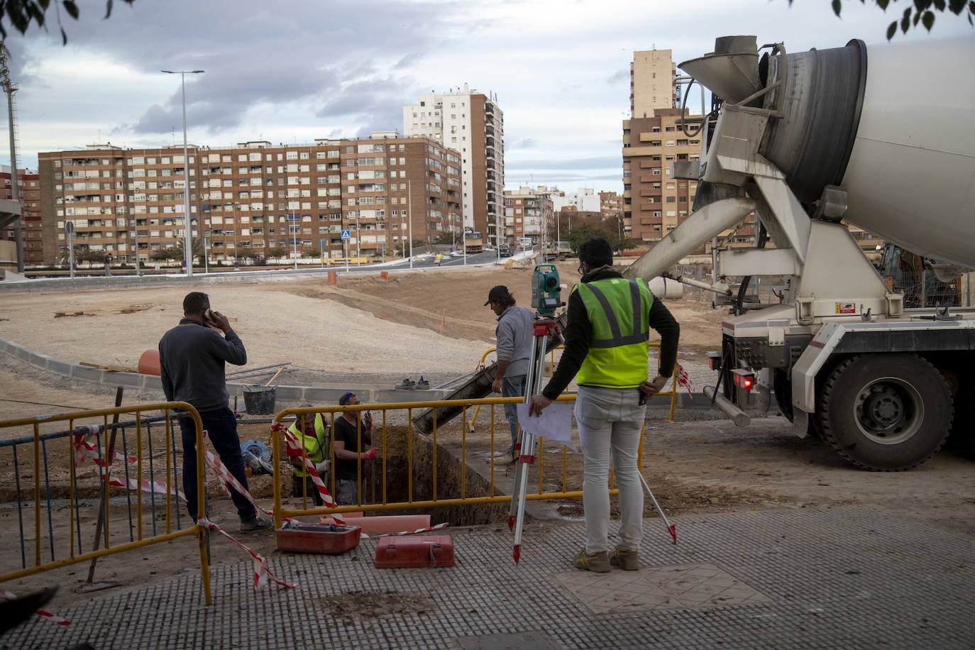 Fotos: La gran avenida entre el Palacio de Deportes y el Cartagonova abrirá al tráfico antes de fin de año