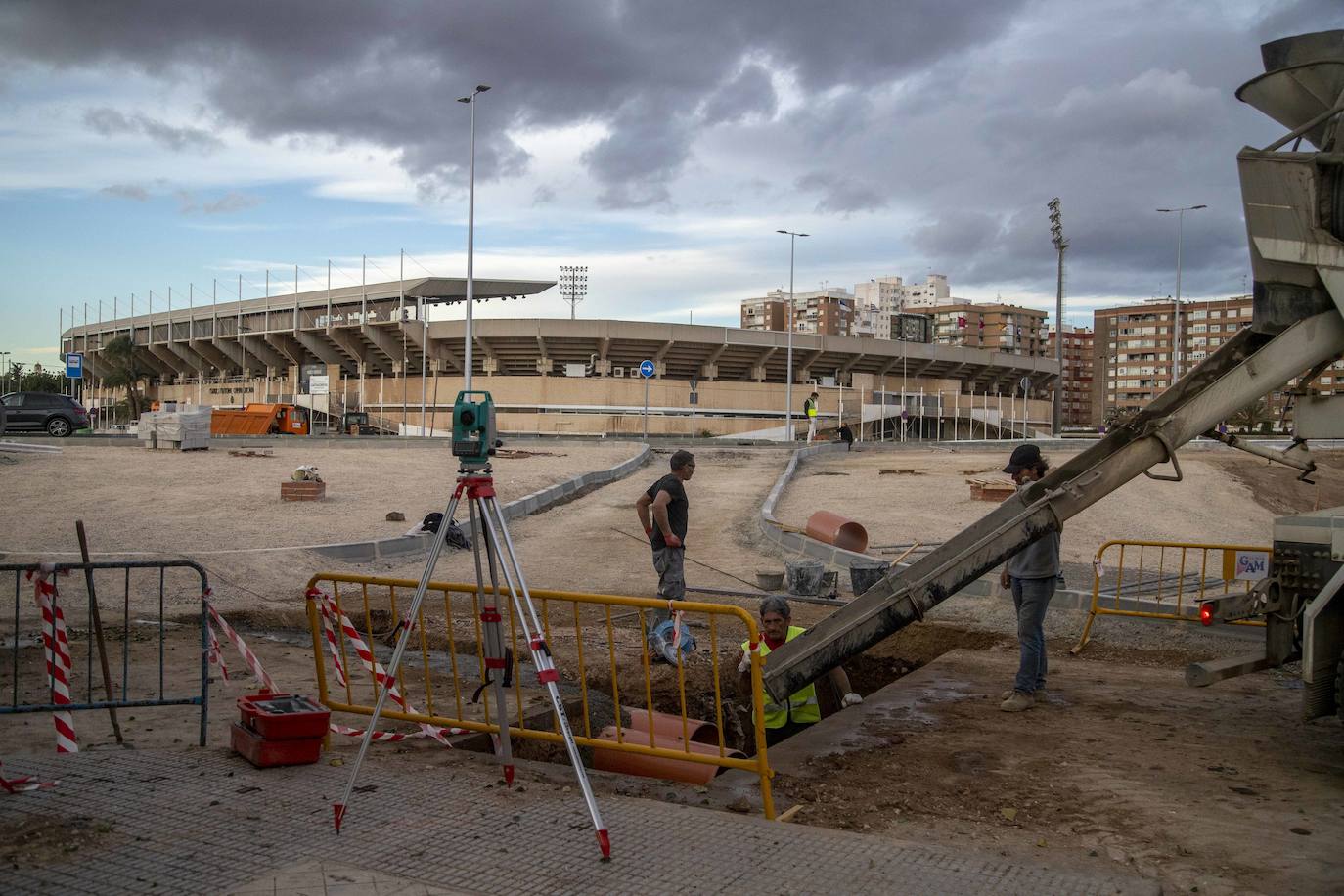 Fotos: La gran avenida entre el Palacio de Deportes y el Cartagonova abrirá al tráfico antes de fin de año