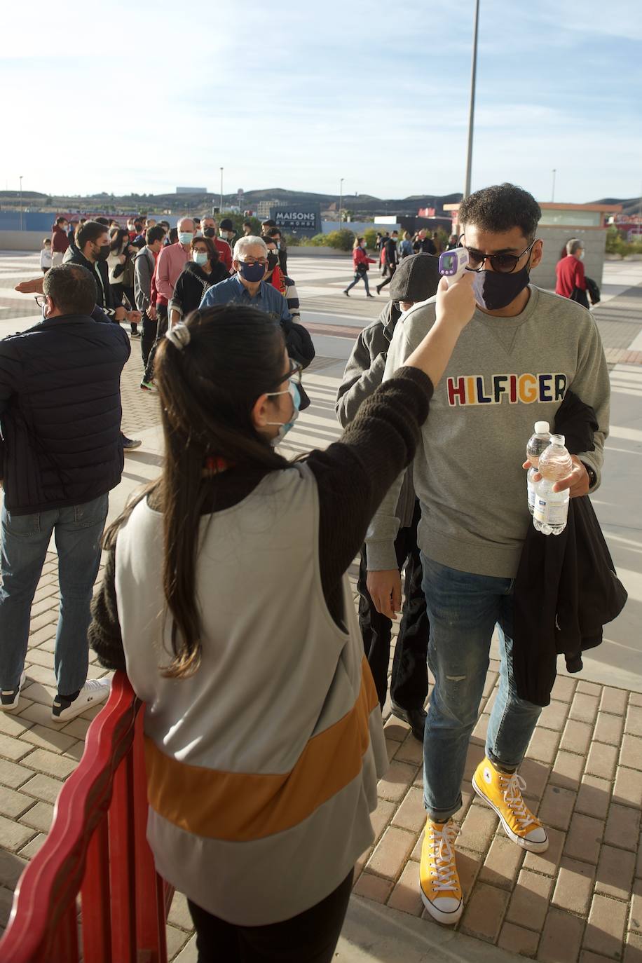 Fotos: La afición del Real Murcia y el UCAM durante el derbi de la capital, en imágenes