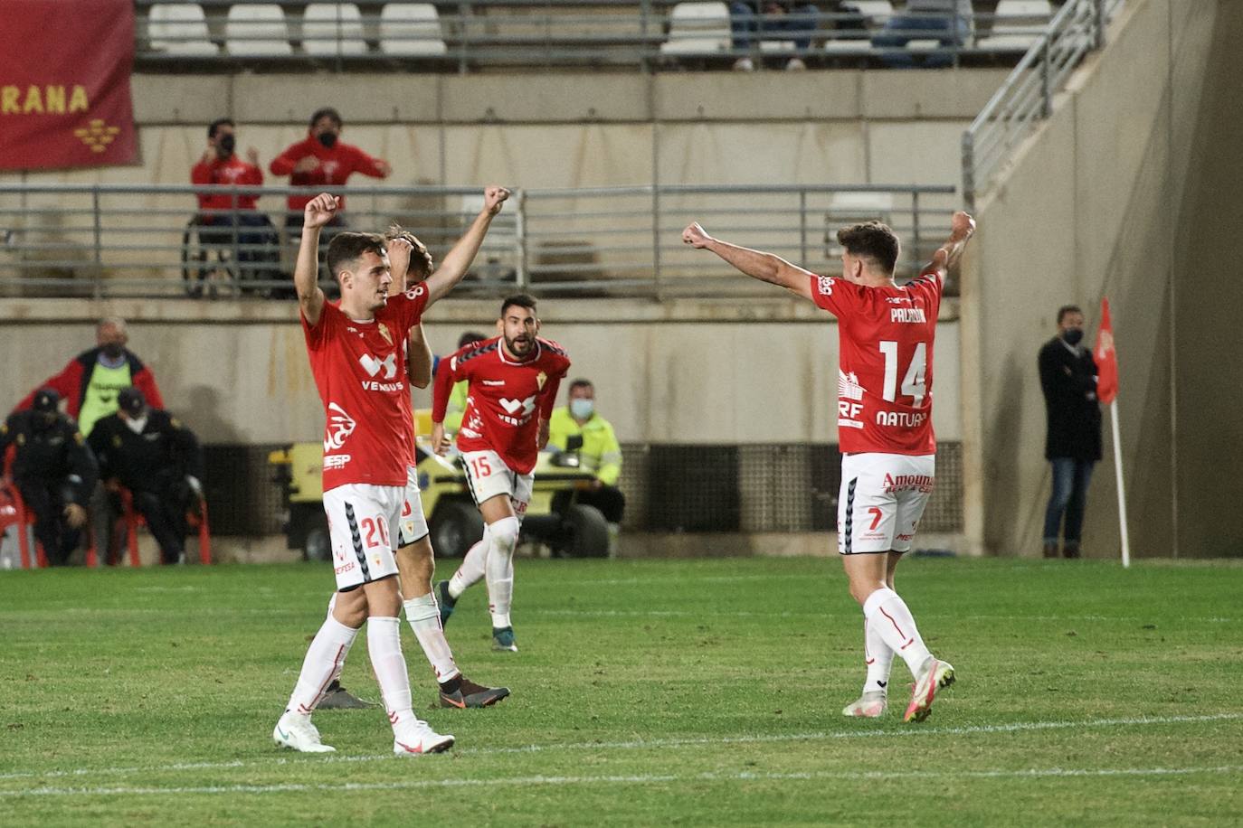 Fotos: Las imágenes del Real Murcia - UCAM CF