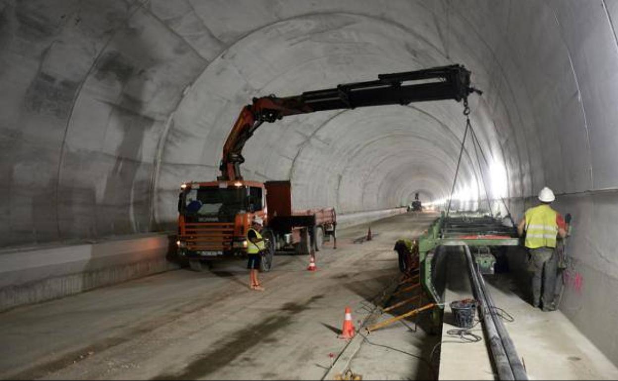 Obras del AVE desde el túnel de Redován a Orihuela, en una imagen de archivo.