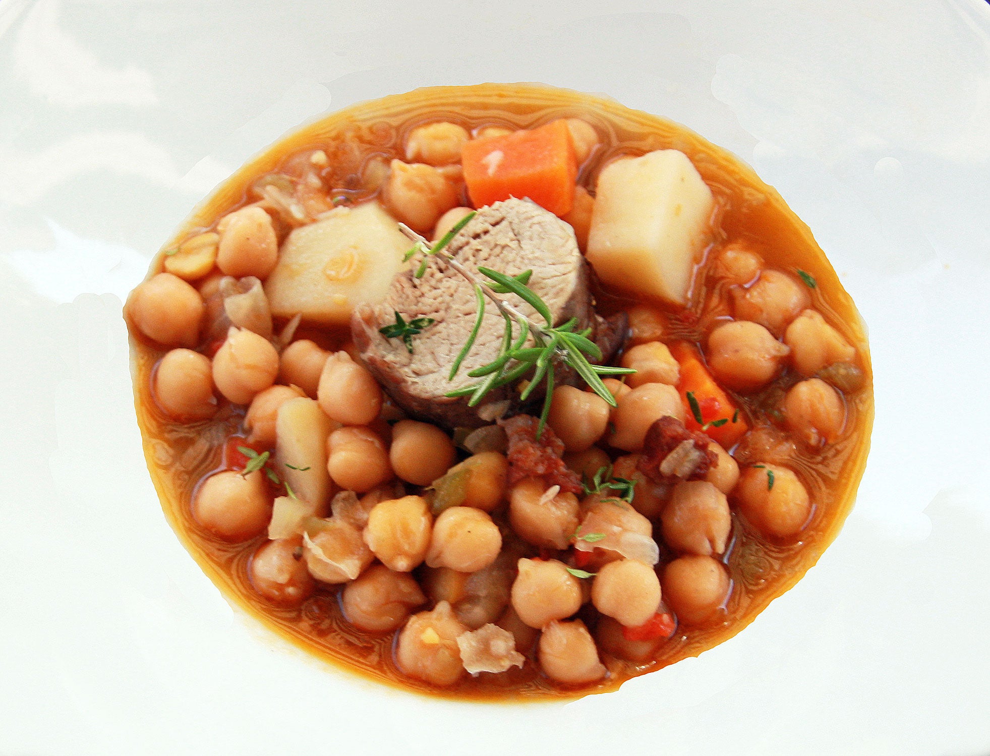 Garbanzos con cerdo al vino tinto