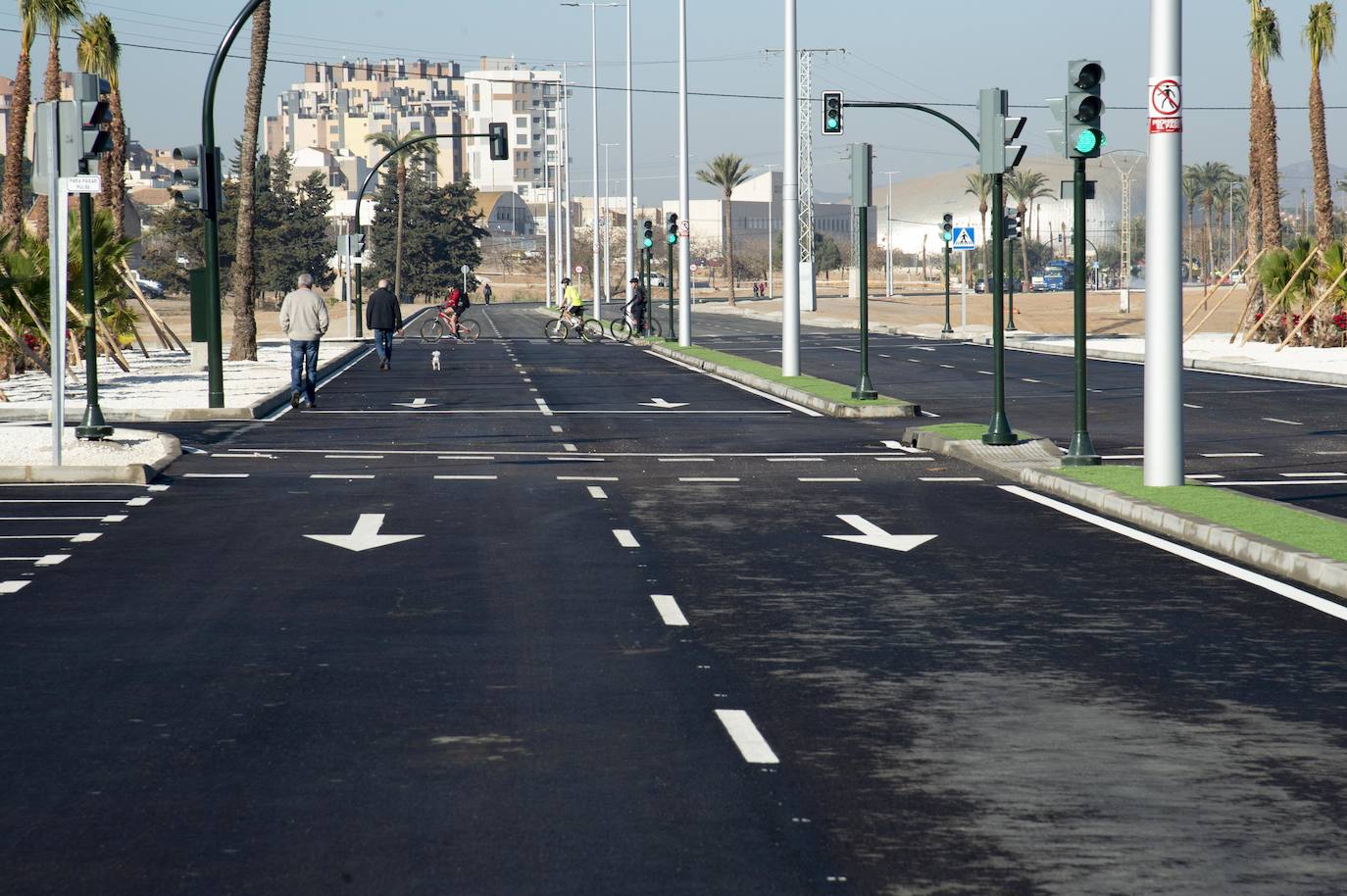 Fotos: Abre al tráfico la avenida del Cantón de Cartagena 30 años después de ser proyectada