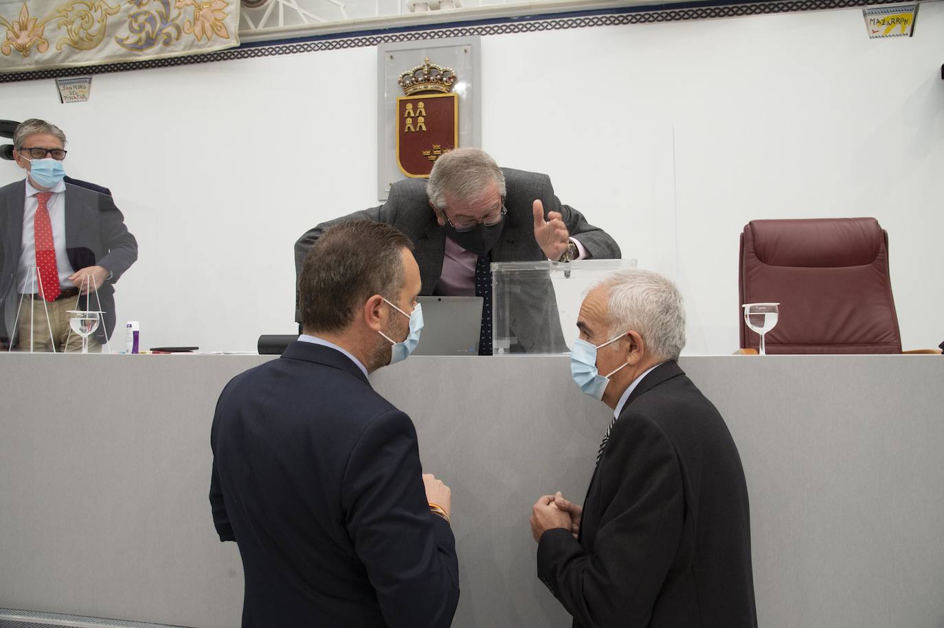 Fotos: La Asamblea plantea un pacto regional que aspire al consenso y la excelencia en la educación