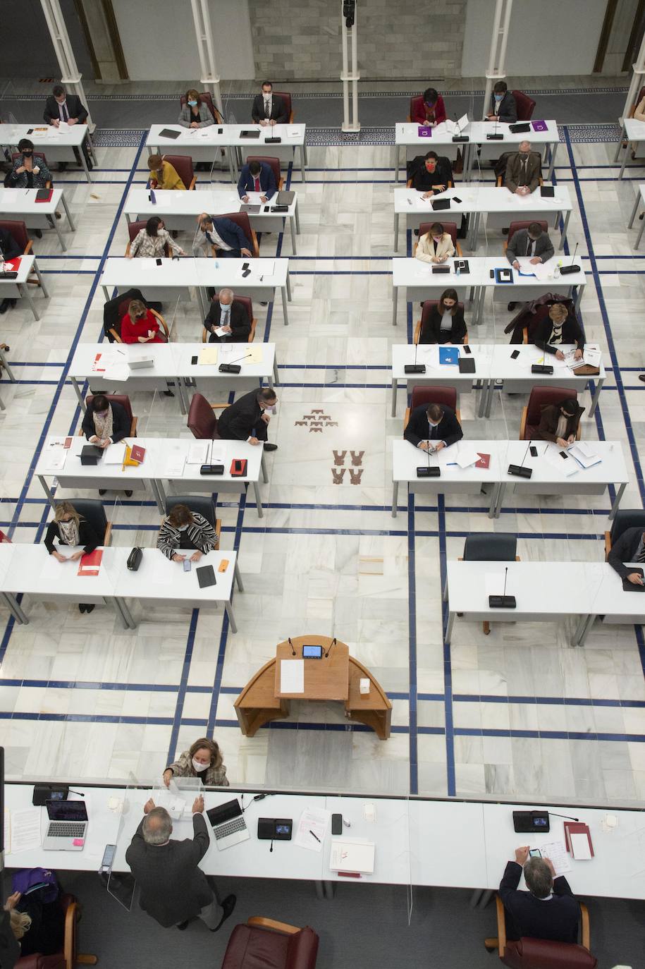Fotos: La Asamblea plantea un pacto regional que aspire al consenso y la excelencia en la educación