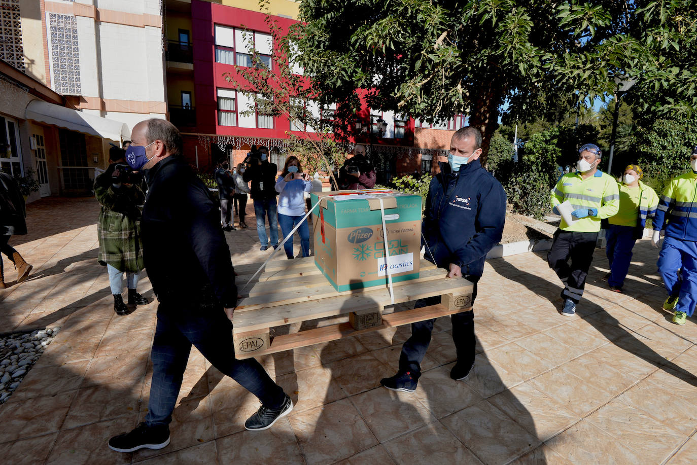 Fotos: La vacuna contra el coronavirus llega a la Región de Murcia