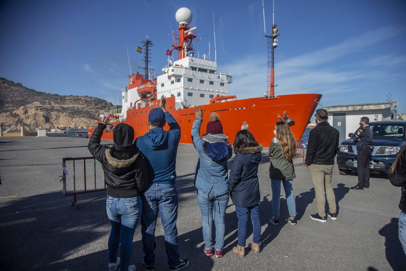 Fotos: El buque &#039;Hespérides&#039;, de la Armada Española, sale hacia la Antártida