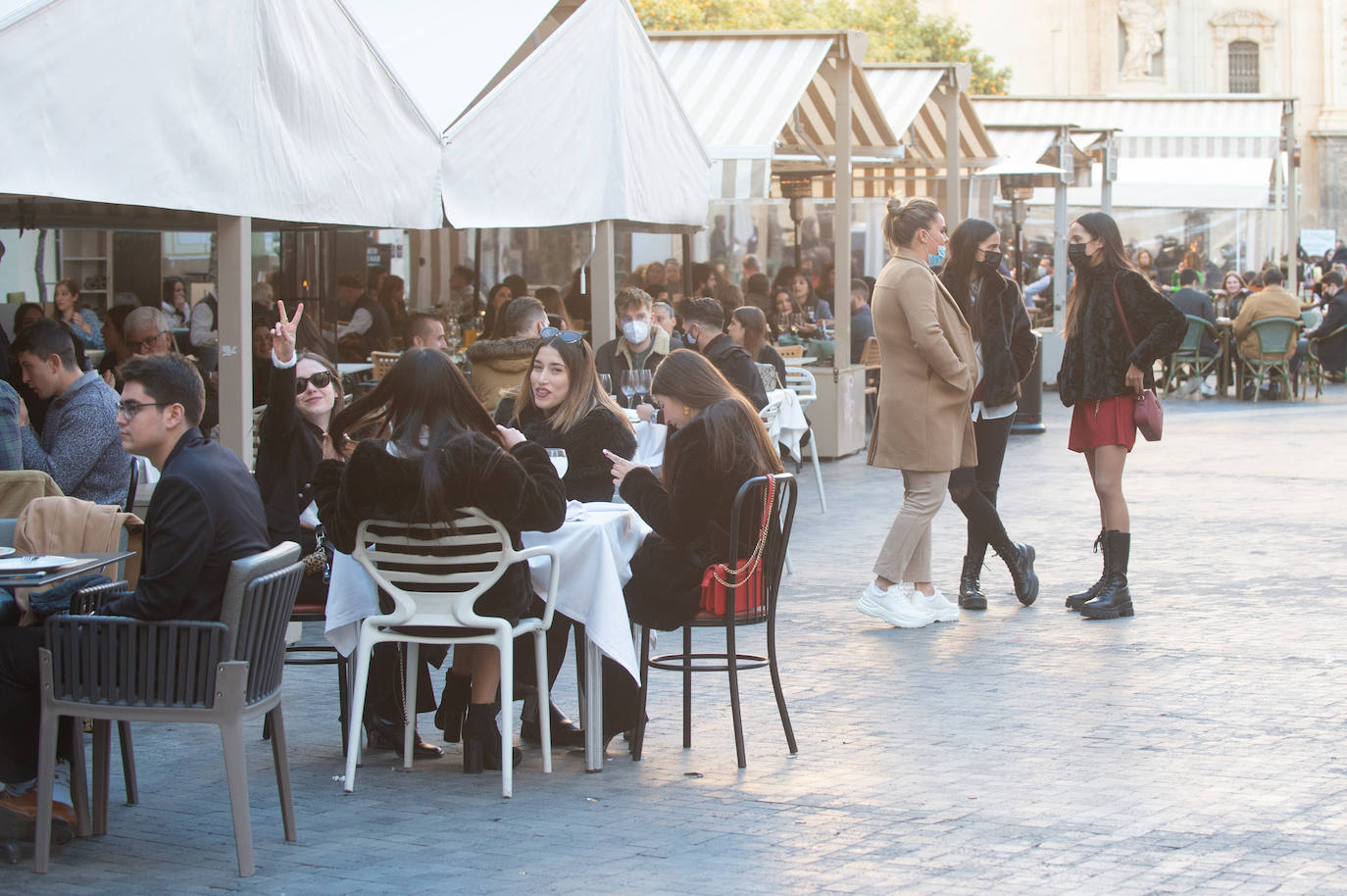 Fotos: Ambiente en Murcia durante el aperitivo y el &#039;tardeo&#039; de Nochevieja