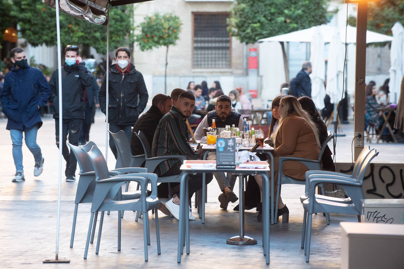 Fotos: Ambiente en Murcia durante el aperitivo y el &#039;tardeo&#039; de Nochevieja