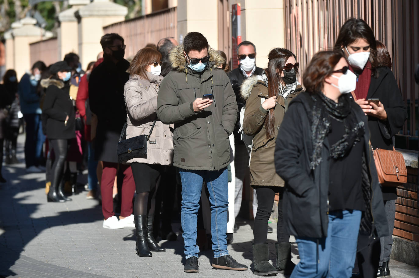 Fotos: Varry Brava y Don Fluor reciben con música el 2021