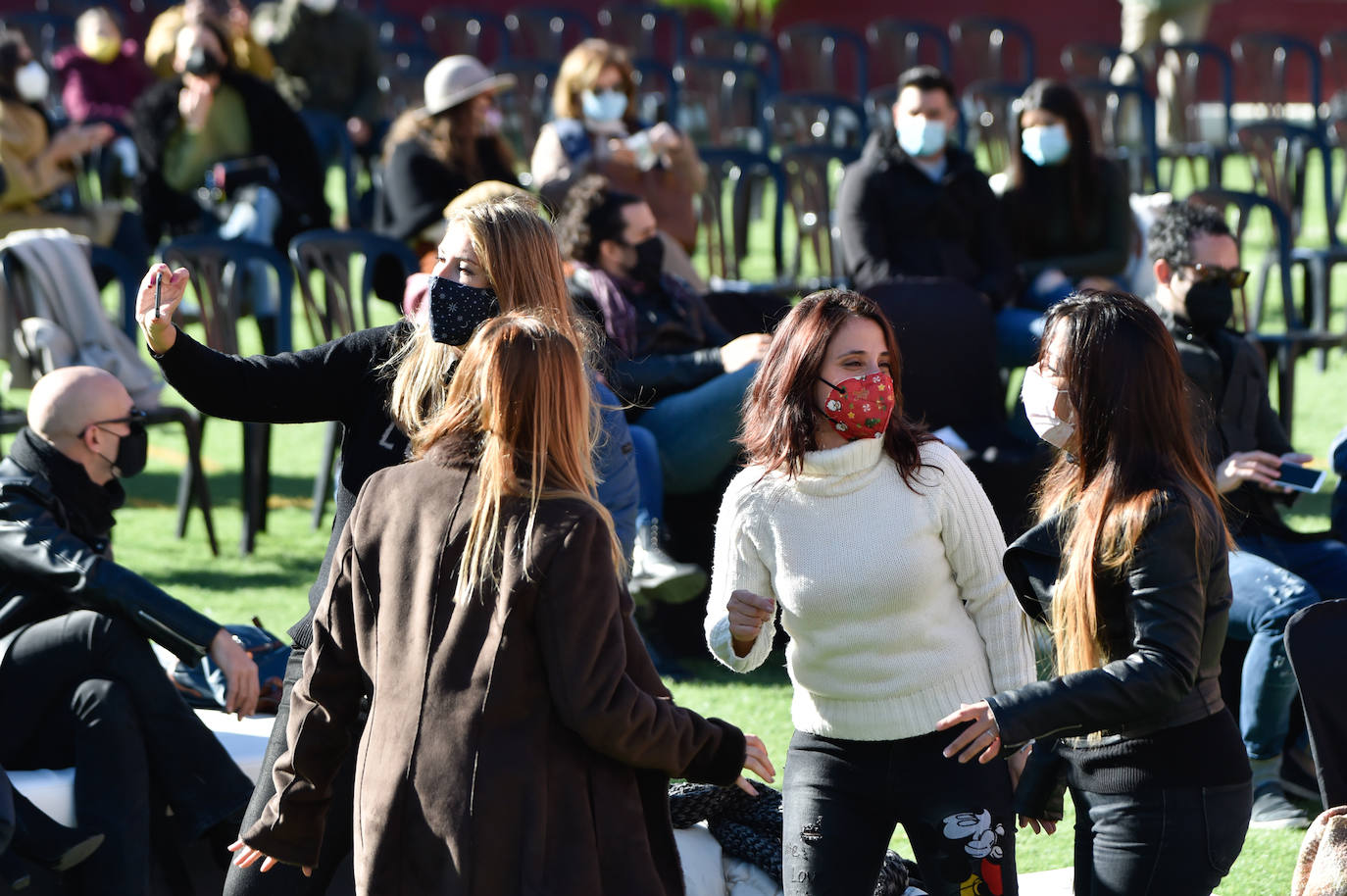 Fotos: Varry Brava y Don Fluor reciben con música el 2021