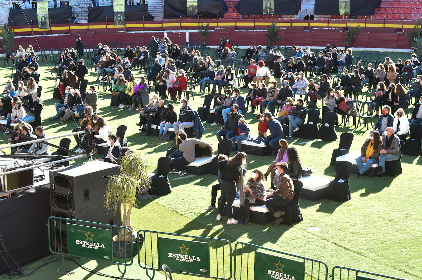 Fotos: Varry Brava y Don Fluor reciben con música el 2021