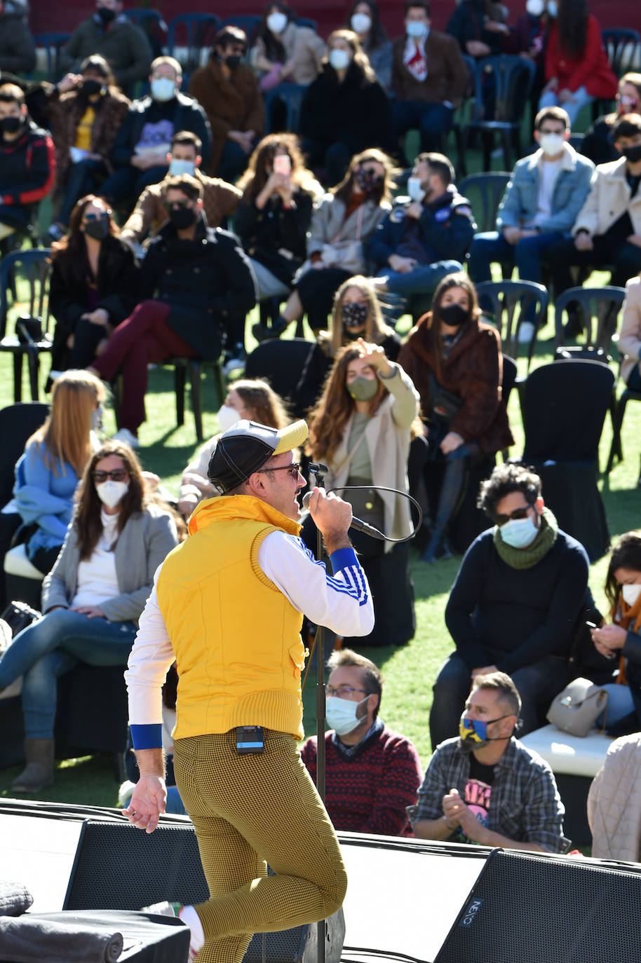 Fotos: Varry Brava y Don Fluor reciben con música el 2021