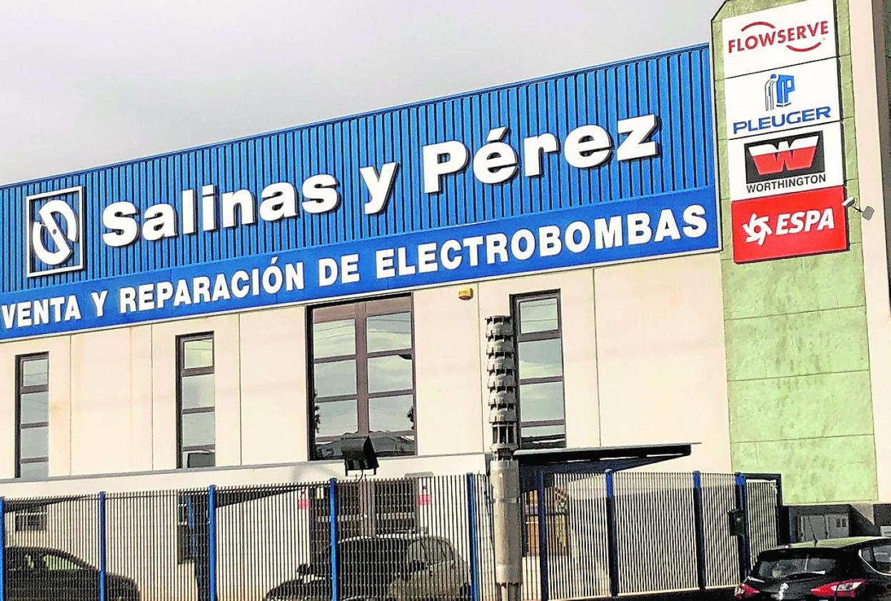 Salinas y Pérez se ubica en el polígono industrial Oeste, en Murcia. 