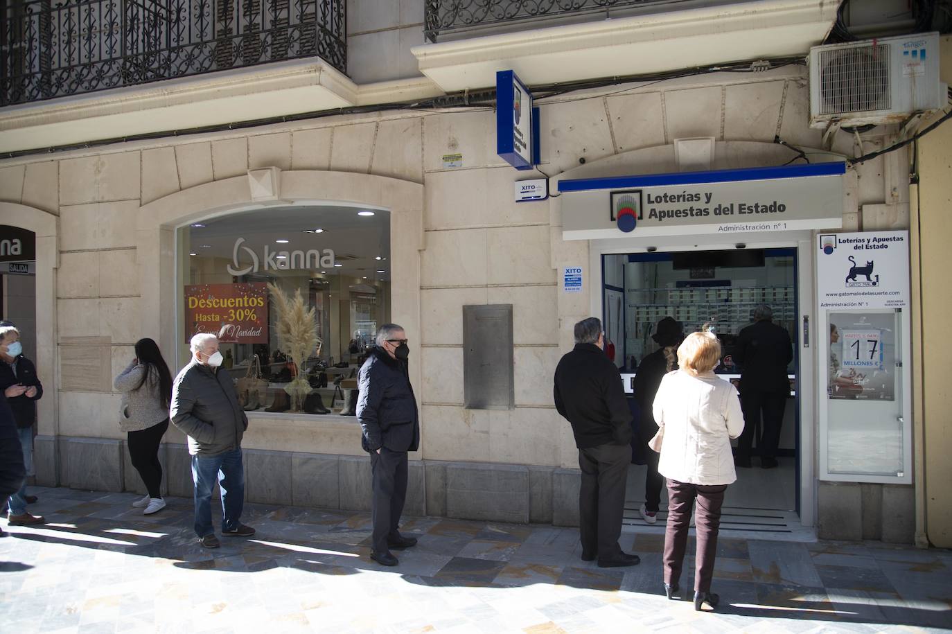 Fotos: Largas colas en Cartagena por el sorteo del Niño