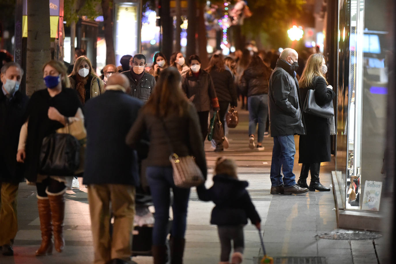 Fotos: Comercios llenos en Murcia en víspera de Reyes