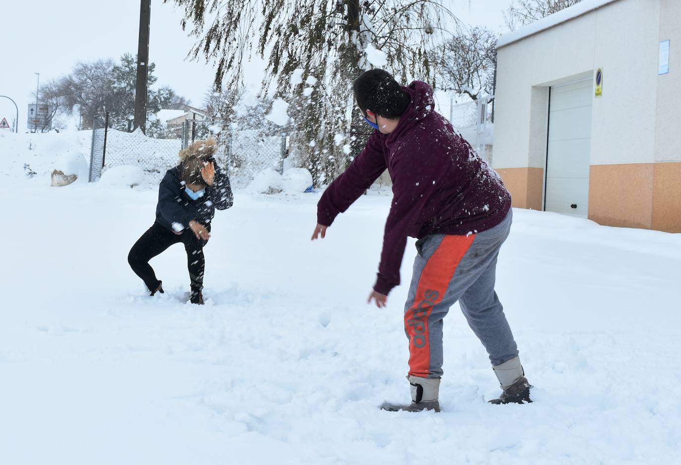 Fotos: La nieve pinta de blanco el Noroeste de la Región de Murcia