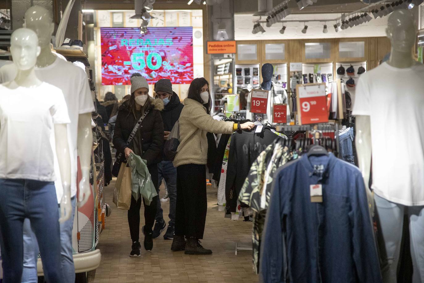 Fotos: Malas perpectivas en las rebajas de Cartagena