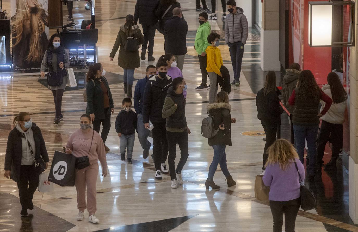 Fotos: Malas perpectivas en las rebajas de Cartagena