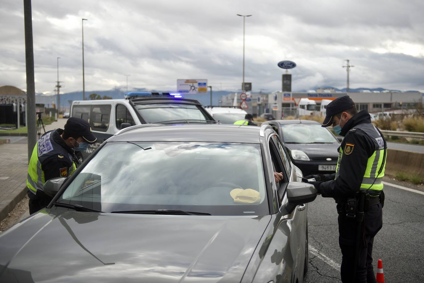 Fotos: Control en Cabezo Cortado, entre Murcia y Molina, por el cierre perimetral