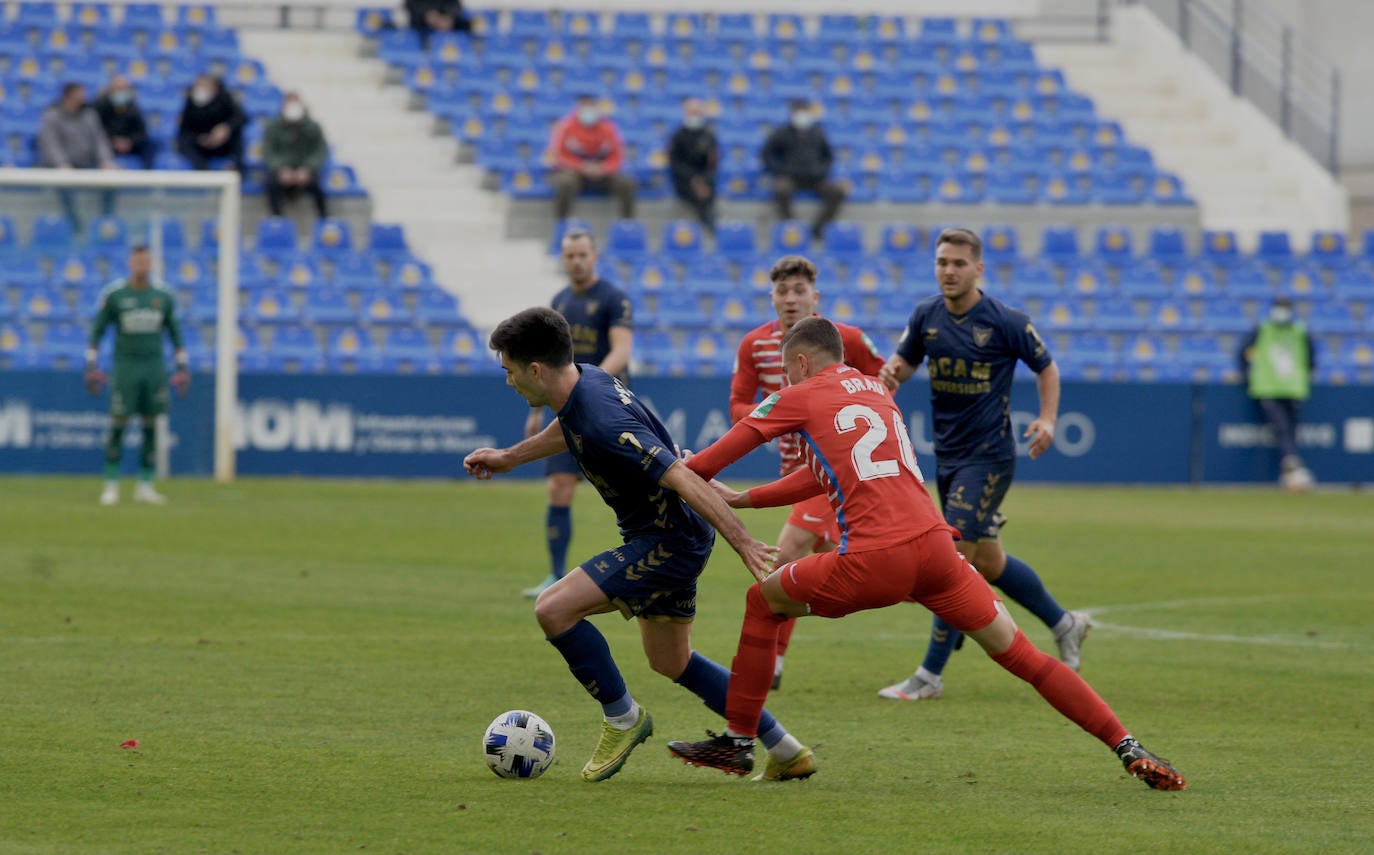 Fotos: La victoria del UCAM sobre el Recreativo Granada, en imágenes