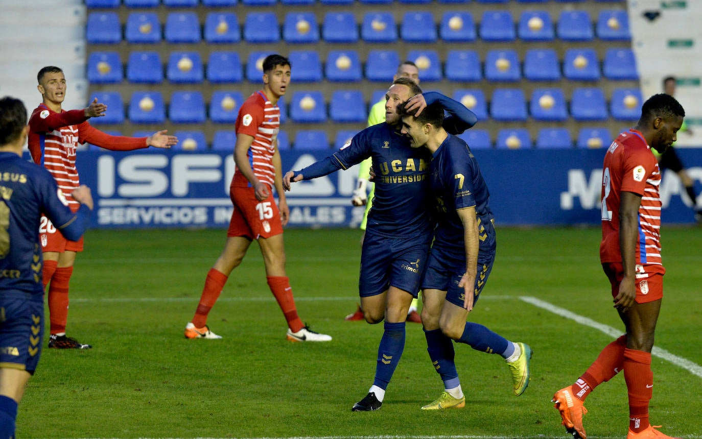 Fotos: La victoria del UCAM sobre el Recreativo Granada, en imágenes