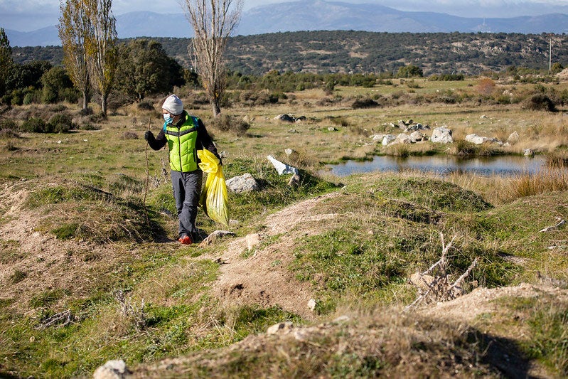 Recogida de desperdicios del proyecto Libera contra la 'basuraleza'.