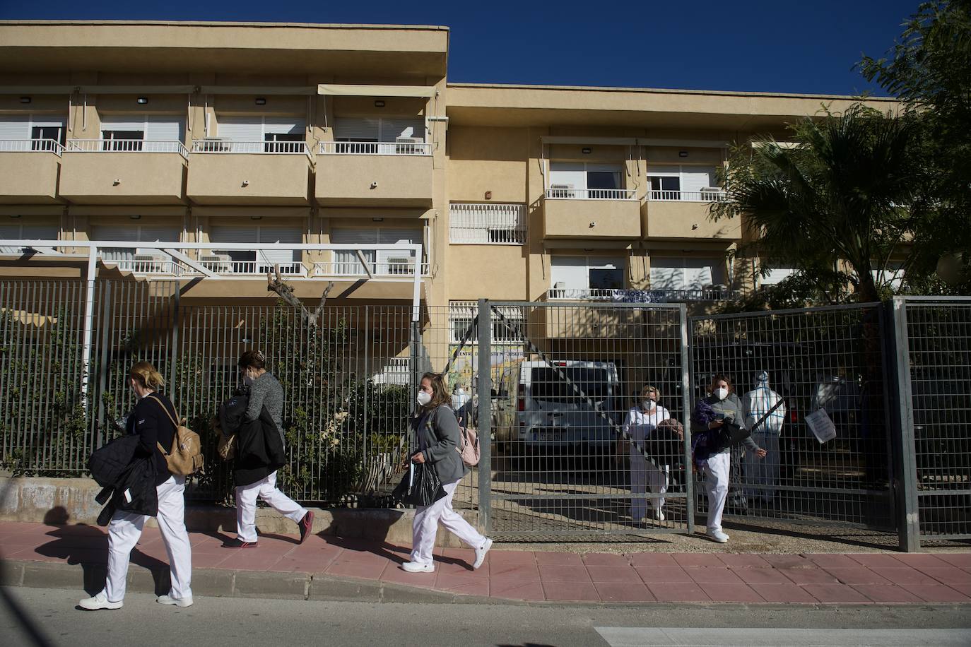 Fotos: Un brote activo de Covid-19 en la residencia Carlos Soriano de Molina de Segura