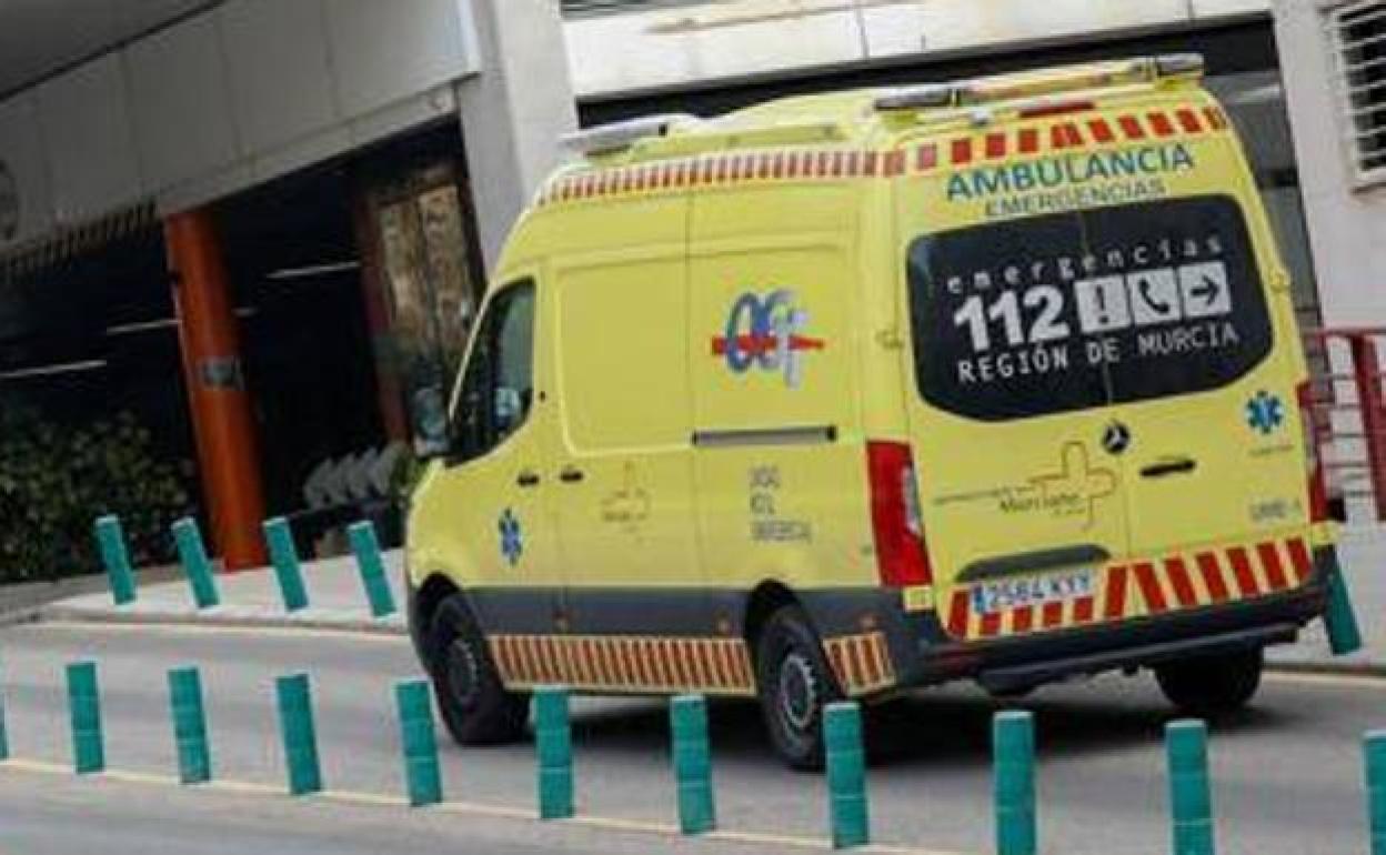 Imagen de archivo de una ambulancia.