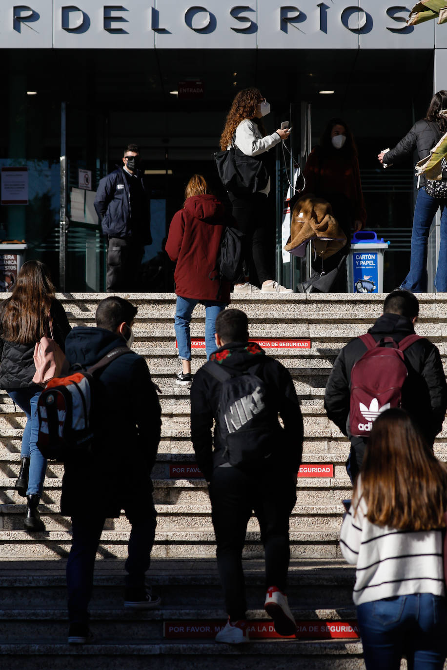 Fotos: Los estudiantes insisten en reclamar exámenes &#039;online&#039;