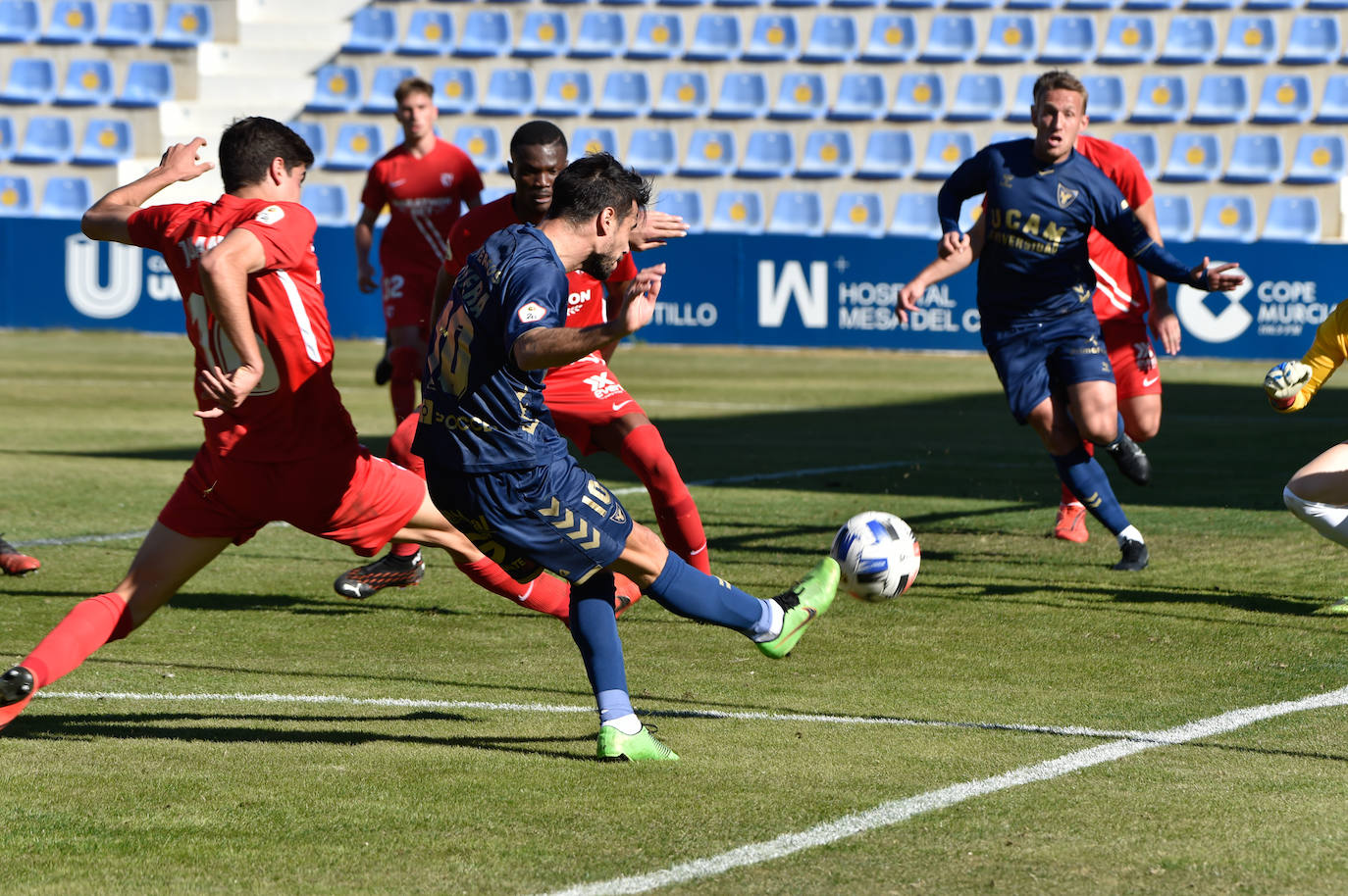 Fotos: El UCAM CF- Sevilla Atlético, en imágenes