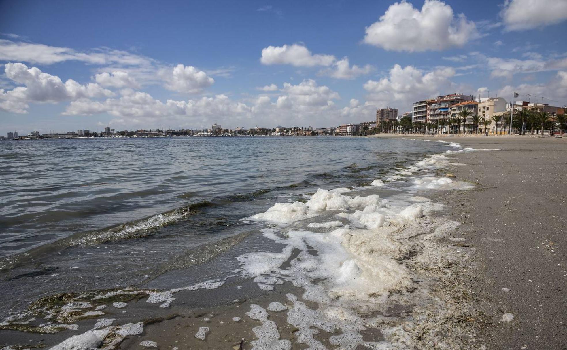 Playa marmeronense de Villananitos,en San Pedro del Pinatar.