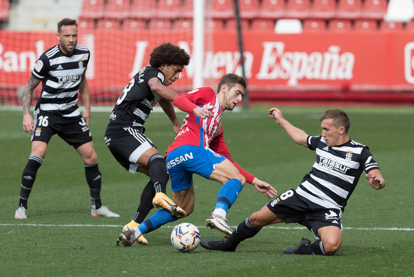 Fotos: Las imágenes del Sporting - FC Cartagena