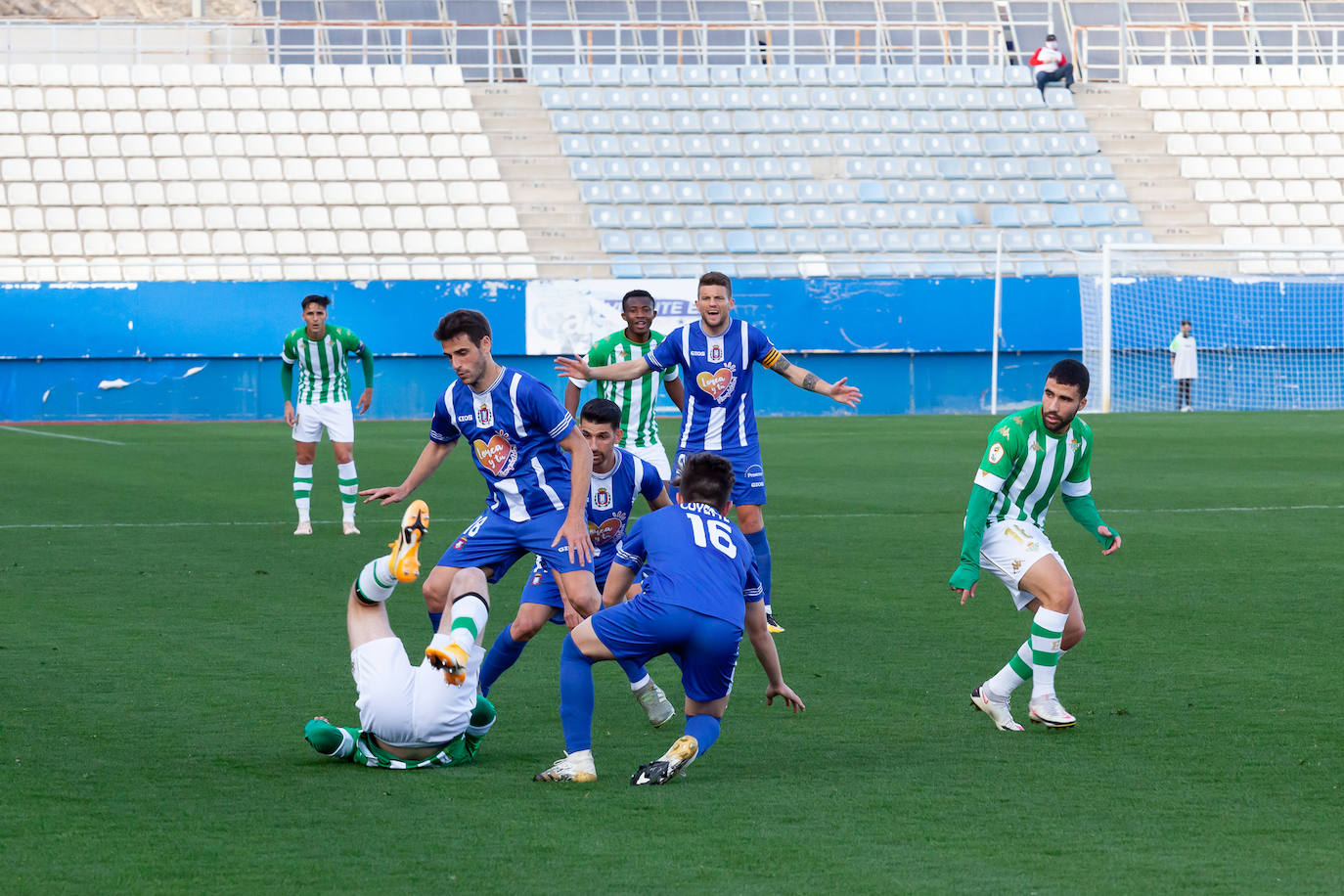 Fotos: El Lorca Deportiva cae ante el Betis