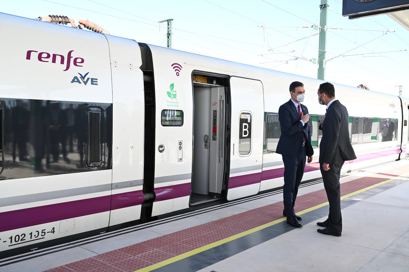 Fotos: Inauguración de la línea de AVE Orihuela-Madrid que contó con la presencia de Pedro Sánchez