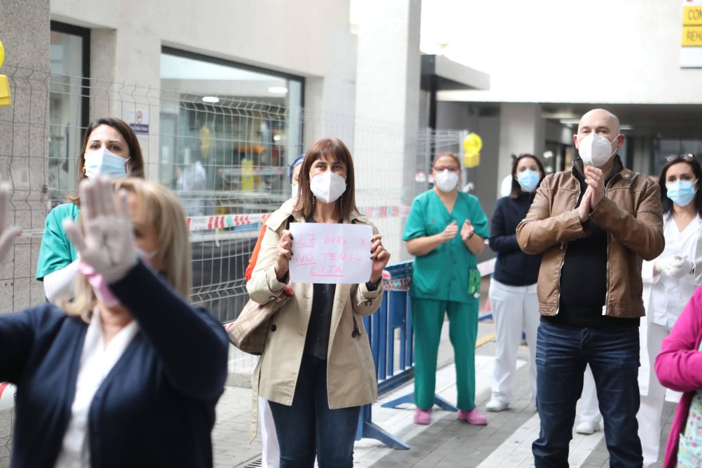 Fotos: Quinto días de protestas en el hospital de Lorca por los retrasos en las vacunas