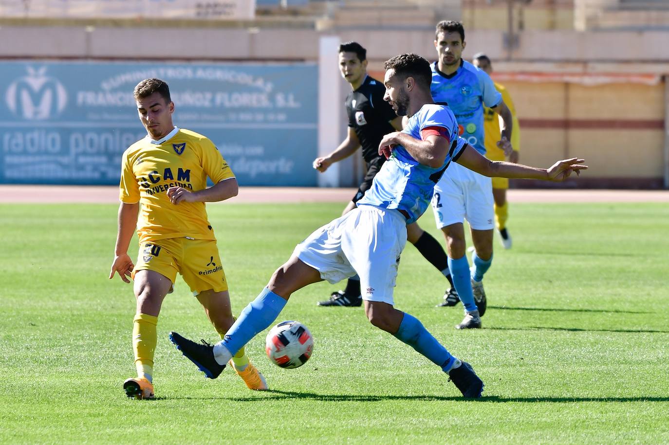 Fotos: La falta de puntería condena a un UCAM que no sale de su mala racha