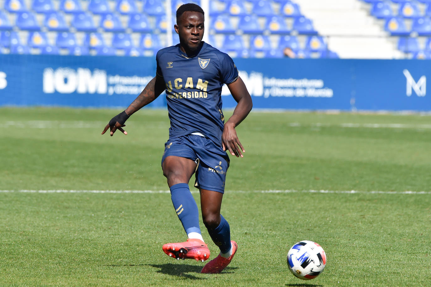 Fotos: El empate entre el UCAM Murcia CF y el Betis, en imágenes